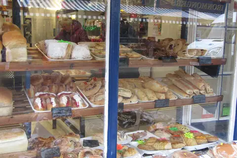 Eggfree Cake Box Manchester photo 2